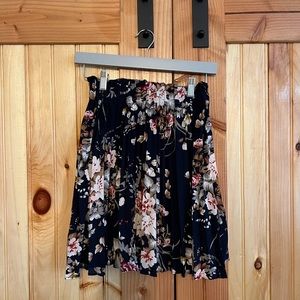 Women’s Floral Pleated Skirt